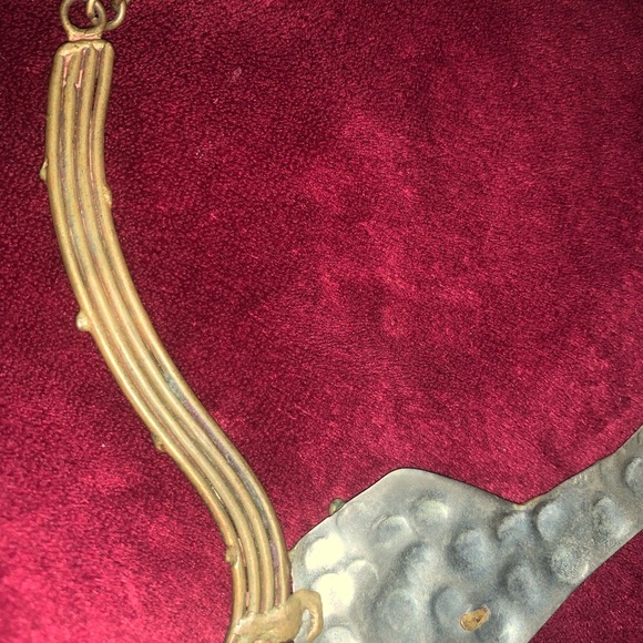 🟡🟡HAND DESIGNED & SCULPTURED PRECIOUS METAL LARGE NECKLACE🟡🟡 - Picture 8 of 13